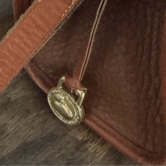 Dooney & Bourke Brown Leather Crossbody Bag with Coin Pouch - Picture 6 of 12